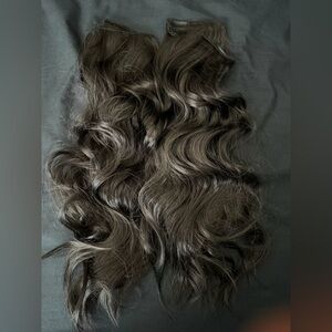 Luxurious dark brown Wavy clip in Hair Extensions